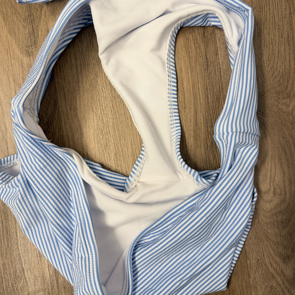 Striped Off-Shoulder Bikini Set XL - Picture 4 of 7